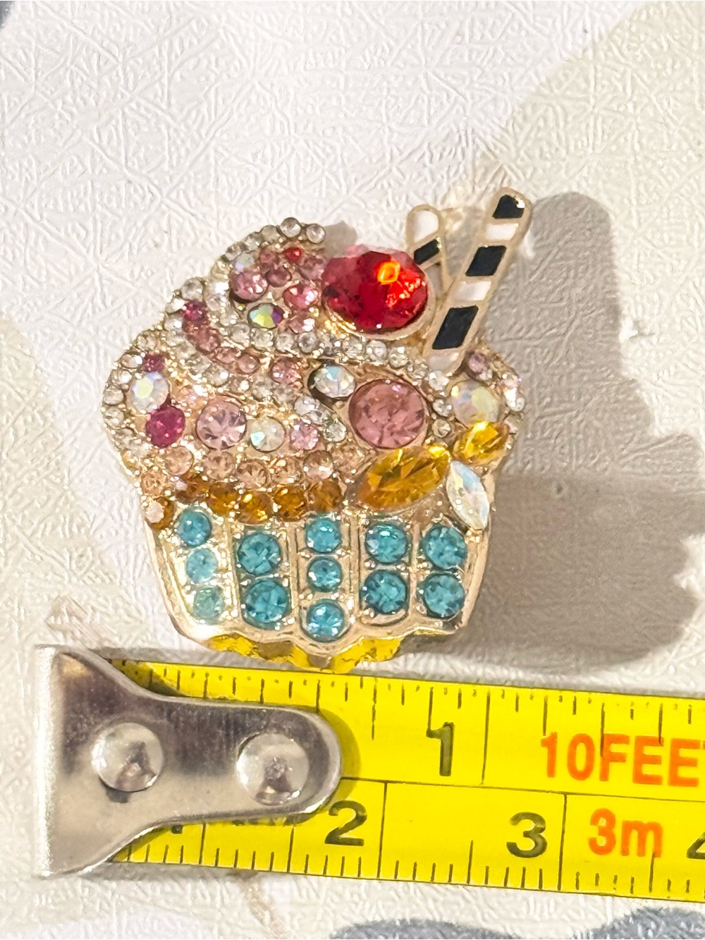 NWOT Multicolor Cupcake Crystal Brooch Pin - Women Jewelry - Picture 6 of 6